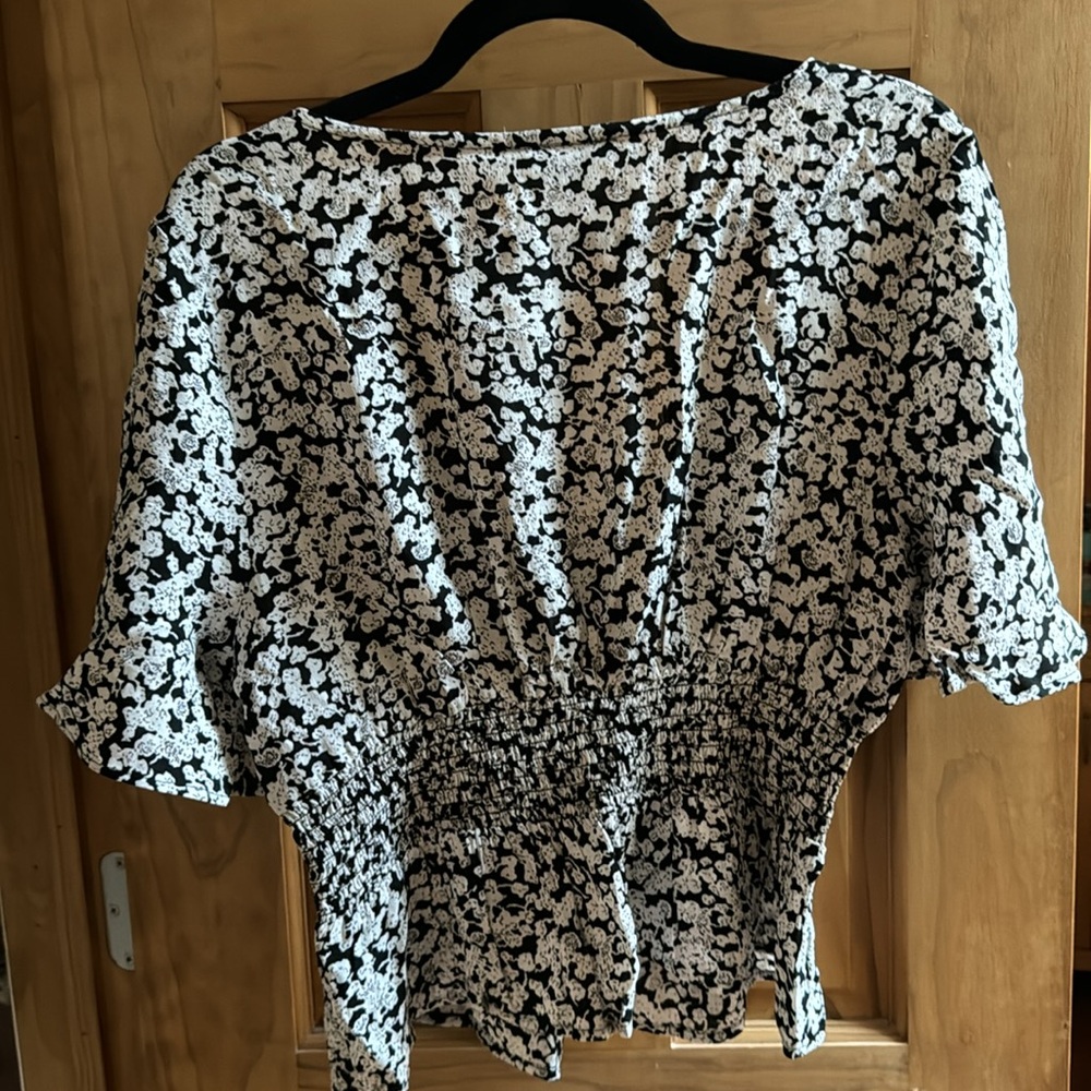 ASOS Miss Selfridge shirred blouse - Picture 4 of 10